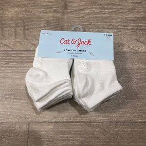 Cat & Jack Infant Low-Cut Socks Gripper Bottoms 6 Pairs  (6-12 Months) -White